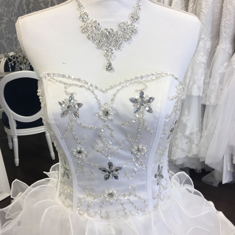 Princess wedding dresses white size 2-4